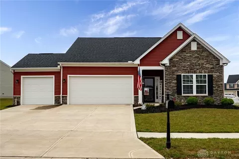 5151 Red Buckeye Dr, Tipp City, OH 45371