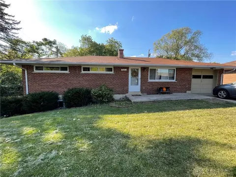 815 Skyview Dr, Dayton, OH 45449