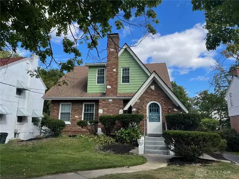 6842 Elwynne Dr, Cincinnati, OH 45236