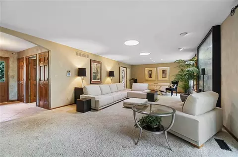 4466 Blairgowrie Cir, Kettering, OH 45429 photo 6