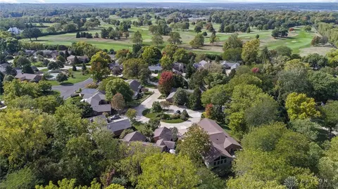 4466 Blairgowrie Cir, Kettering, OH 45429 photo 2
