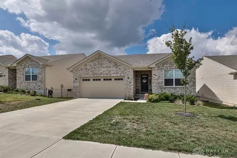 2127 Pumpkin Ridge Ct, Hamilton, OH 45013