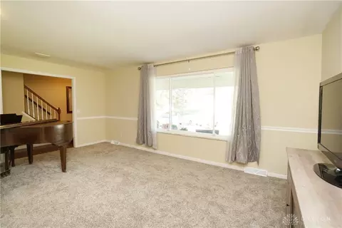 1277 Waycross Rd, Cincinnati, OH 45240 photo 8