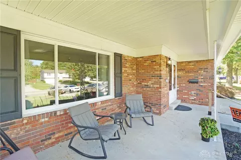1277 Waycross Rd, Cincinnati, OH 45240 photo 2