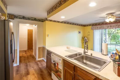 2341 Shrine Rd, Springfield, OH 45502 photo 12
