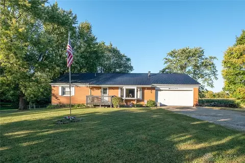 2341 Shrine Rd, Springfield, OH 45502