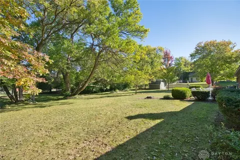 213 Southbrook Dr, Centerville, OH 45459 photo 3