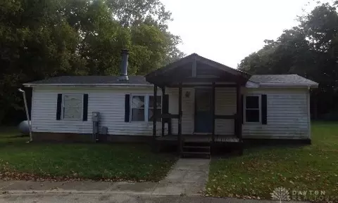 1035 Ogden Rd, Wilmington, OH 45177