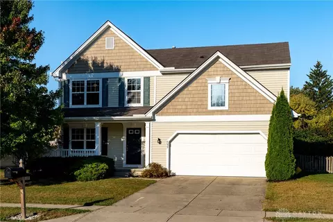 495 Chapelgate Dr, Fairborn, OH 45324