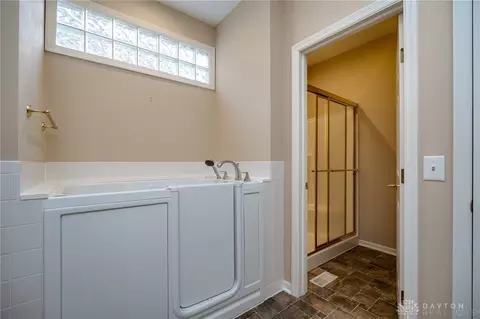 854 Deer Run Rd, Dayton, OH 45459 photo 32