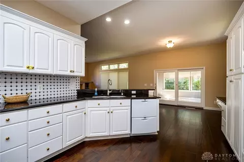 854 Deer Run Rd, Dayton, OH 45459 photo 24