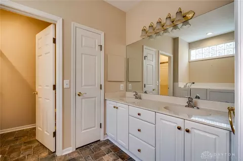 854 Deer Run Rd, Dayton, OH 45459 photo 31
