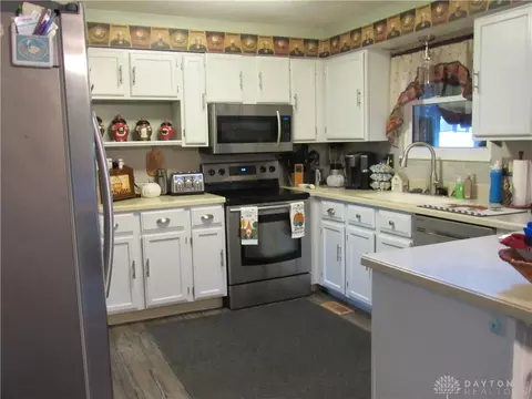 3183 Willow Rd, Springfield, OH 45502 photo 8