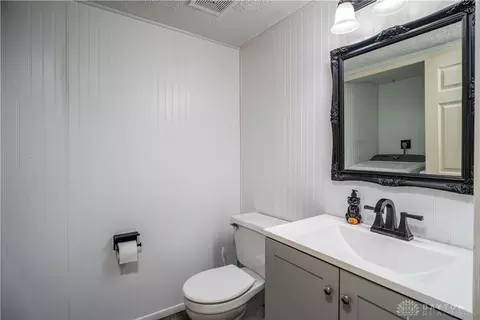1167 Bournemouth Ct, Centerville, OH 45459 photo 9