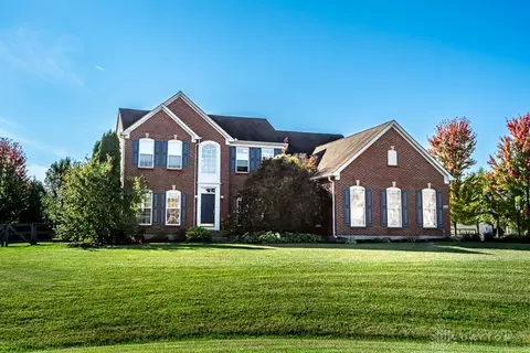 526 Sage Run Dr, Lebanon, OH 45036