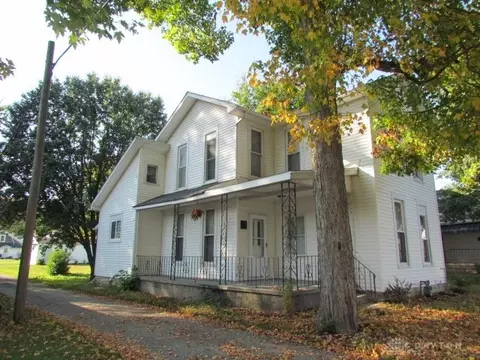 737 Clinton Ave, Sidney, OH 45365 photo 2