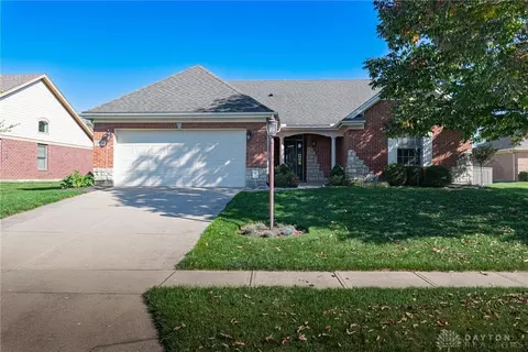 3954 Carmela Ct, Bellbrook, OH 45305