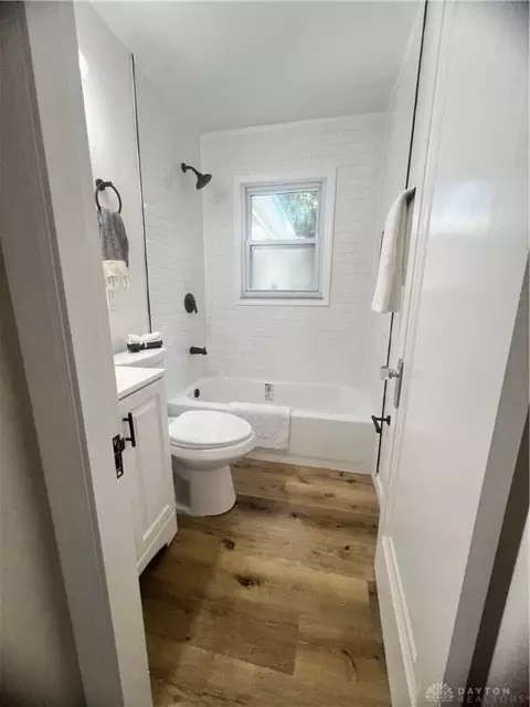 1758 Ashbrook Dr, Cincinnati, OH 45238 photo 6