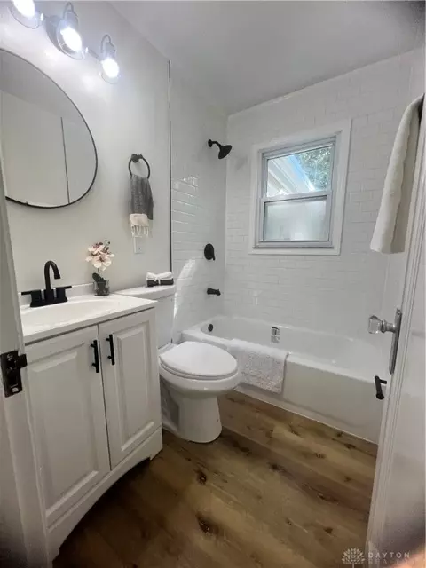 1758 Ashbrook Dr, Cincinnati, OH 45238 photo 9