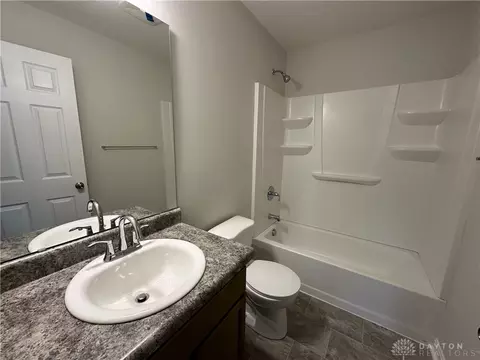 2223 Pine Valley Dr, Hamilton, OH 45013 photo 5