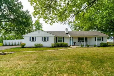 7915 Pfeiffer Rd, Cincinnati, OH 45242