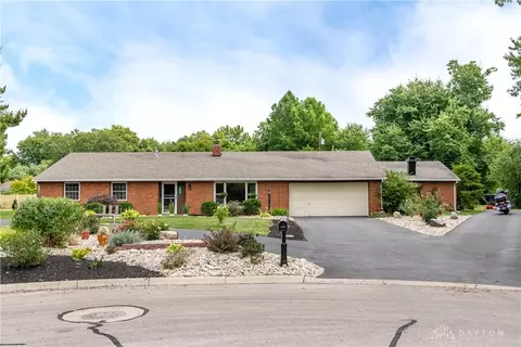 6760 Sunwick Pl, Dayton, OH 45459