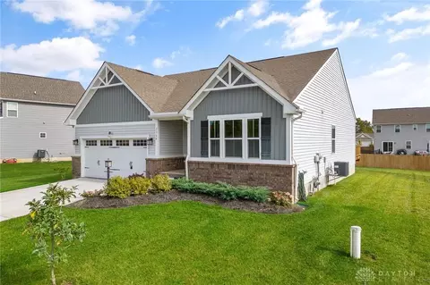 7360 Timber Wolf Dr, Franklin, OH 45005 photo 2