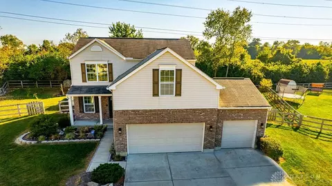 1995 Michelle Ln, Middletown, OH 45044