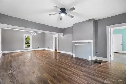 821 W Mulberry St, Springfield, OH 45506 photo 6
