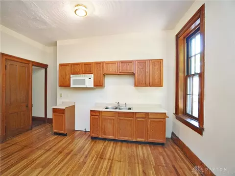106 E University Ave, Cincinnati, OH 45219 photo 13