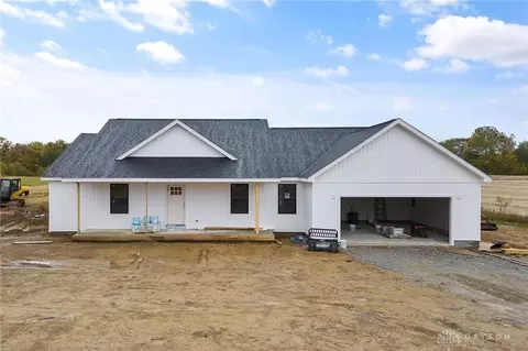 4078 Ohio 124, New Vienna, OH 45159