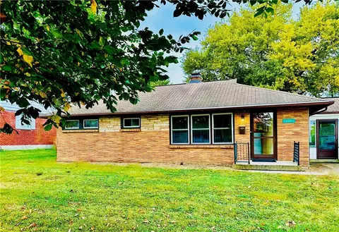 113 N Tippecanoe Dr, Tipp City, OH 45371