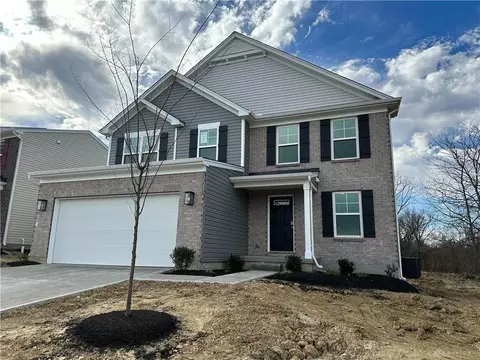 2887 Pine Leaf Ct, Hamilton, OH 45013