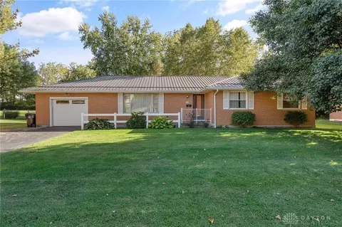 254 Curtis Dr, Wilmington, OH 45177