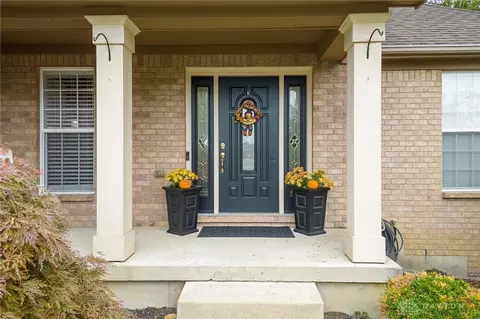 209 Crown Point Dr, Centerville, OH 45458 photo 7