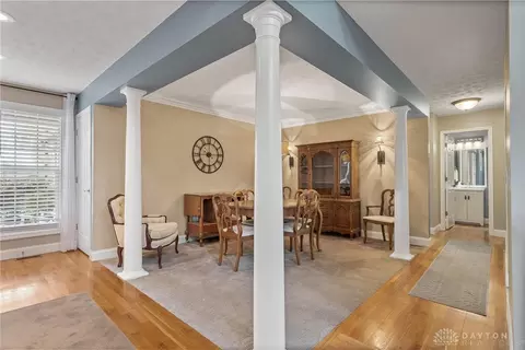 209 Crown Point Dr, Centerville, OH 45458 photo 8