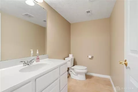 209 Crown Point Dr, Centerville, OH 45458 photo 33