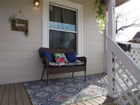 203 Davis St, Cincinnati, OH 45215 photo 2