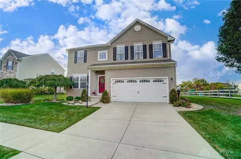 9751 Blue Spruce Dr, Springboro, OH 45066