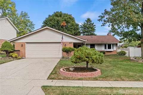 383 Zimmer Dr, Fairborn, OH 45324