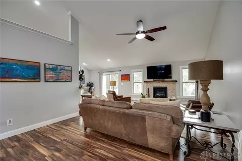 9262 Maxwells Xing, Centerville, OH 45458 photo 13