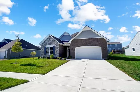919 Reeder Cir, Washington Township, OH 45458