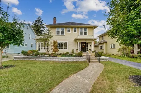 1751 Stratford Pl, Springfield, OH 45504