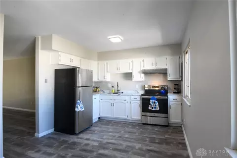 2260 Coach Dr #E, Dayton, OH 45440 photo 7