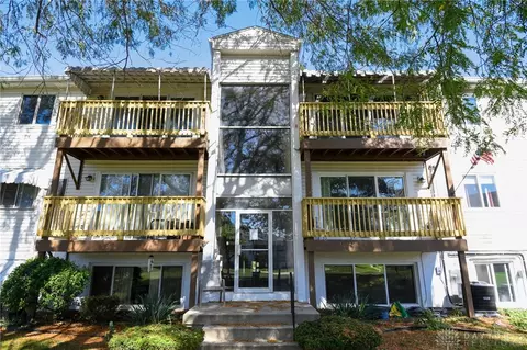 2260 Coach Dr #E, Dayton, OH 45440 photo 2