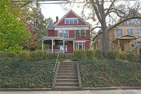 545 Evanswood Pl, Cincinnati, OH 45220
