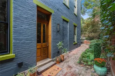 1322 Pendleton St, Cincinnati, OH 45202 photo 3