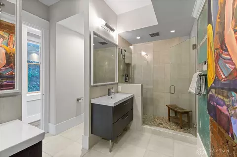 1322 Pendleton St, Cincinnati, OH 45202 photo 13