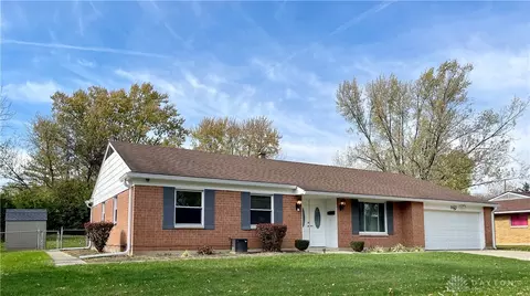 6613 Park Vista Rd, Englewood, OH 45322