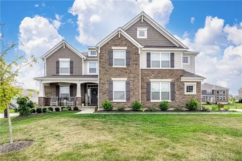1907 Stonewater Dr, Washington Township, OH 45458